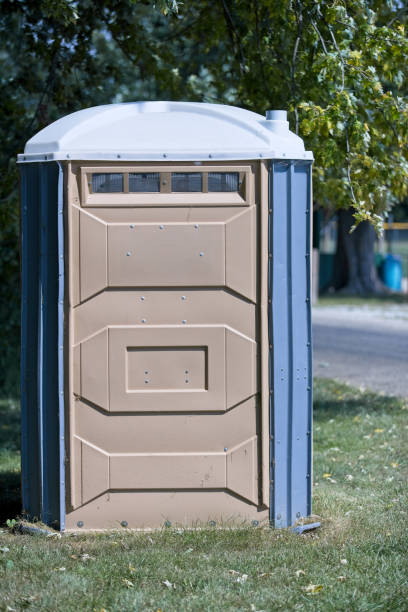 Best Portable toilet rental cost  in Longview Heights, WA